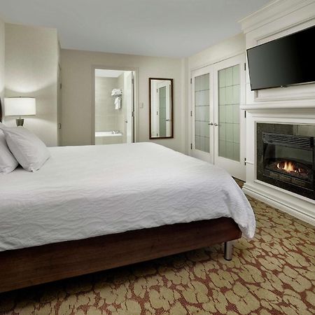 Hilton Garden Inn West Эдмонтон Экстерьер фото