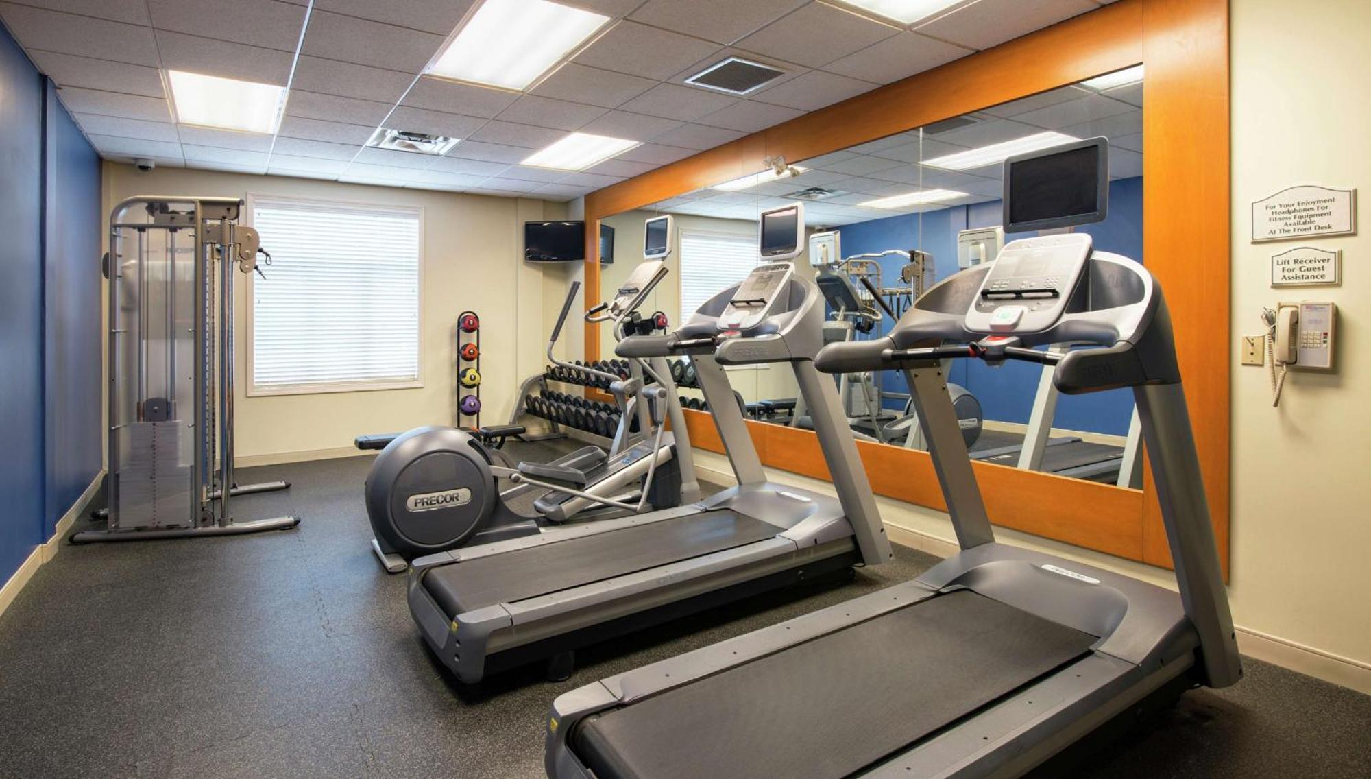 Hilton Garden Inn West Эдмонтон Экстерьер фото