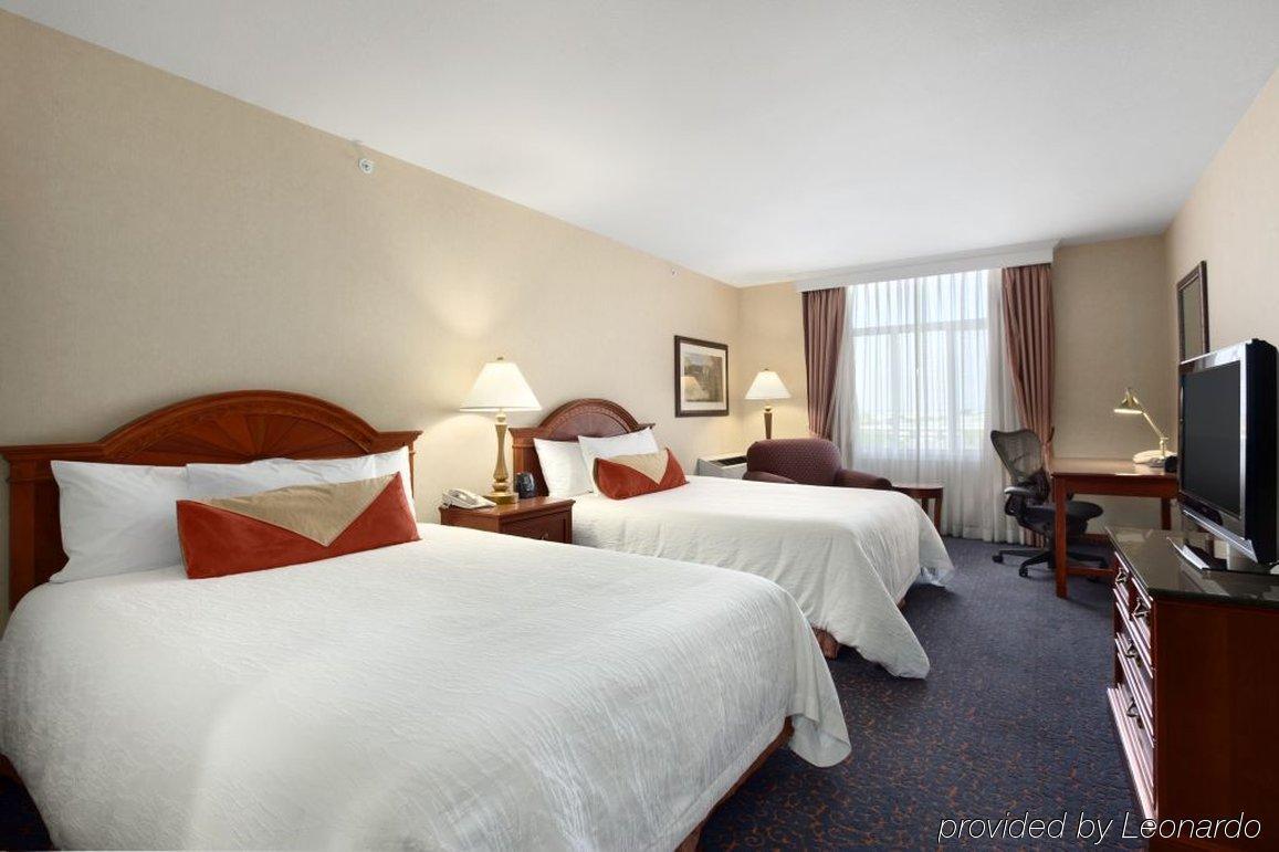 Hilton Garden Inn West Эдмонтон Номер фото